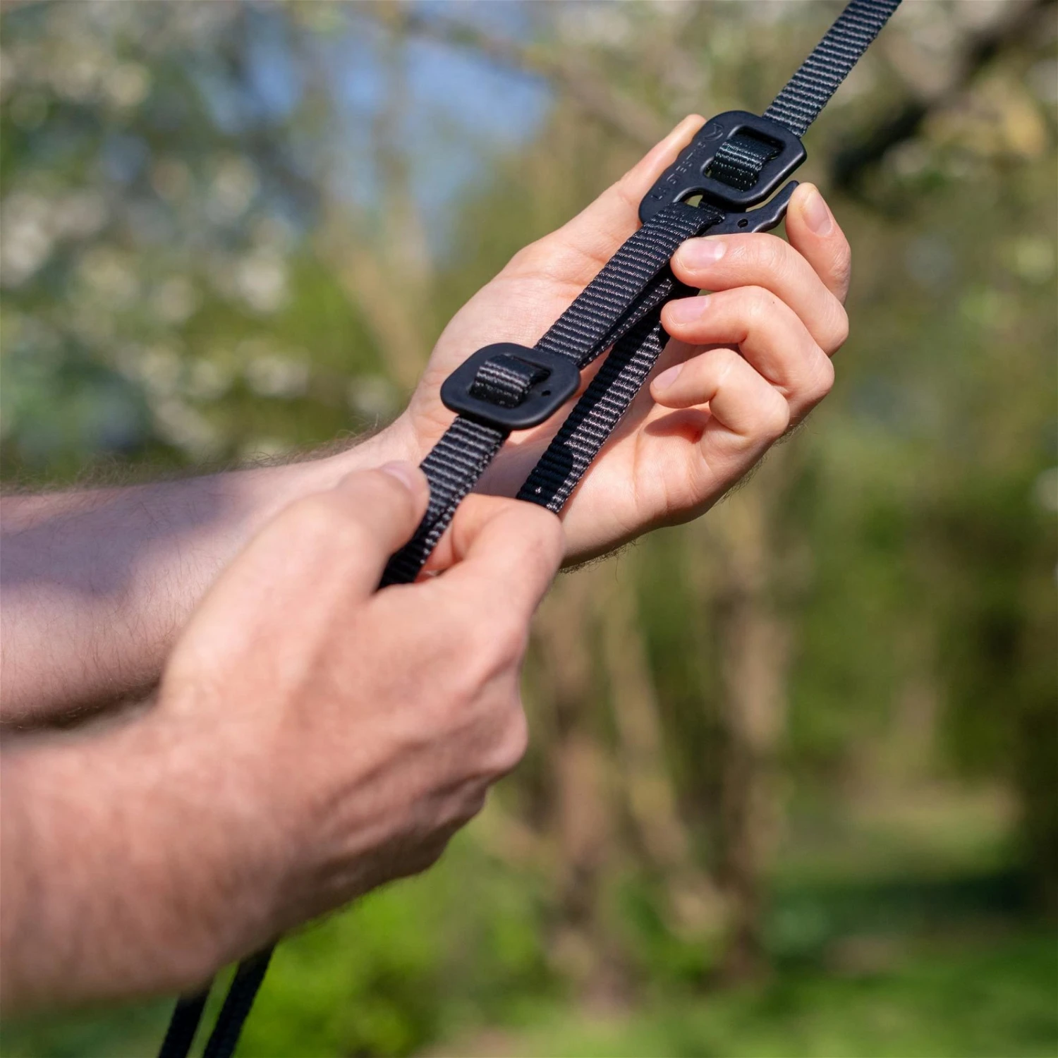 LA SIESTA Doppel-Reisehängematte Colibri 3.0, Palm, Bis 180 Kg, Reißfest, Leicht 8 LA SIESTA Doppel-Reisehängematte Colibri 3.0, Palm, Bis 180 Kg, Reißfest, Leicht – Bild 6